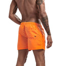 Calção de banho masculino com forro de tela, bolsos laterais, cor sólida, shorts de praia, secagem rápida, leve, com cordão, ideal para o verão.