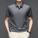 Camisa masculina de manga curta, lisa, para uso casual nos negócios, ideal para o verão. Confortável e versátil, não precisa passar.