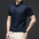 Camisa masculina de manga curta, lisa, para uso casual nos negócios, ideal para o verão. Confortável e versátil, não precisa passar.